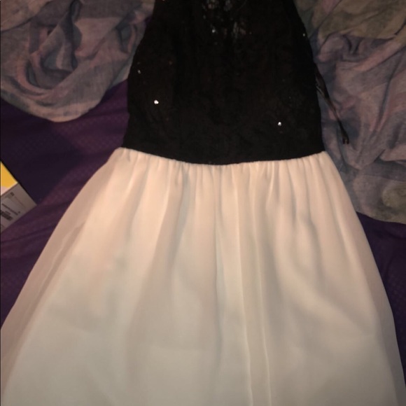 A formal dance dress :) - Picture 2 of 4